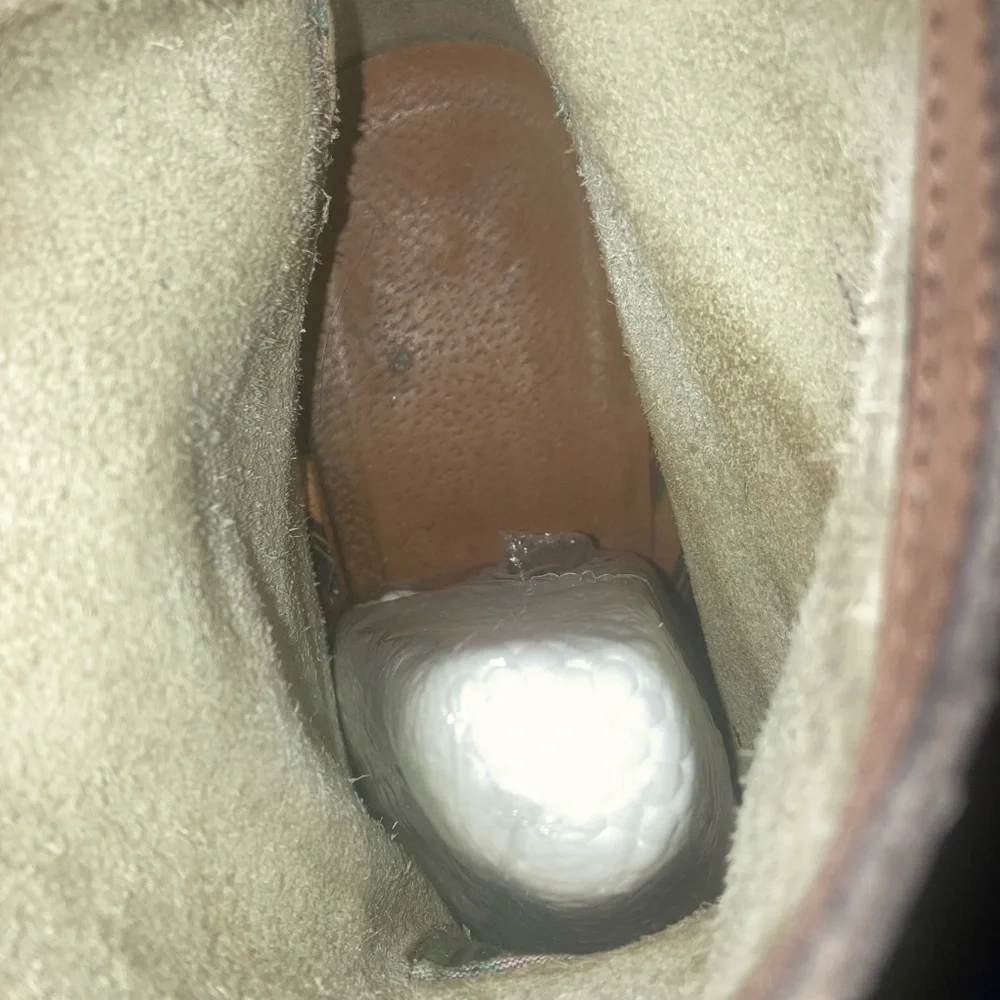Women's Cream Ankle distressed Cowgirl Booties Size - Picture 4 of 9